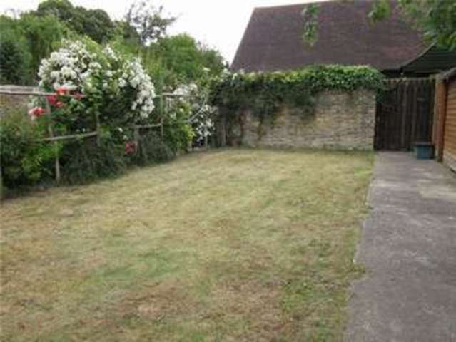  Image of 2 bedroom Terraced house to rent in Westbury Sherborne DT9 at Westbury  Sherborne, DT9 3EL