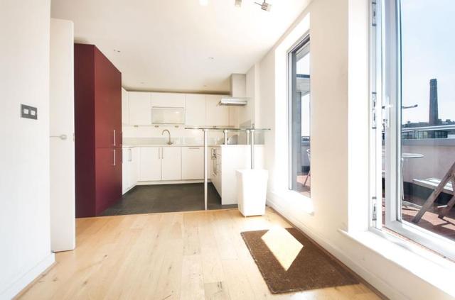  Image of 3 bedroom Apartment to rent in Wheler Street London E1 at London, E1 6ND
