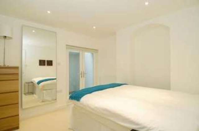  Image of 2 bedroom Property to rent in White Horse Road London E1 at White Horse Road  London, E1 0NL