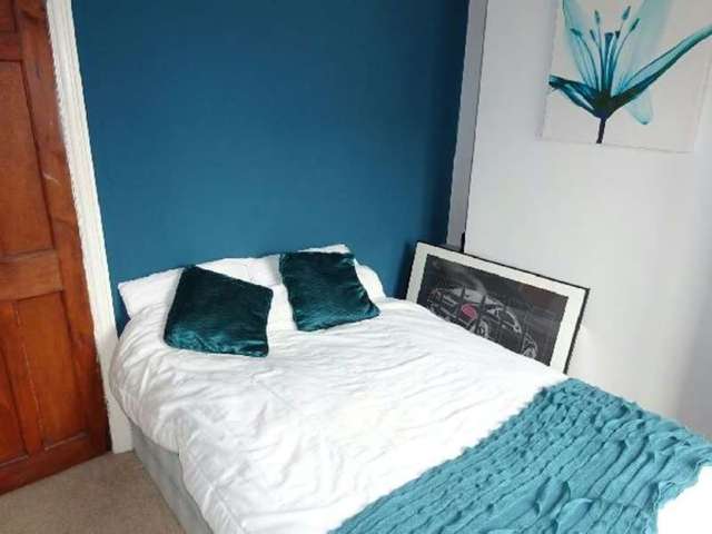  Image of 4 bedroom Semi-Detached house for sale in Whitethorn Avenue Whalley Range Manchester M16 at Whitethorn Avenue  Manchester, M16 7RR