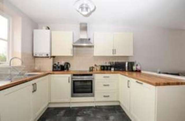  Image of 2 bedroom Flat for sale in Willow Grove Chislehurst BR7 at Chislehurst  Chislehurst, BR7 5BU