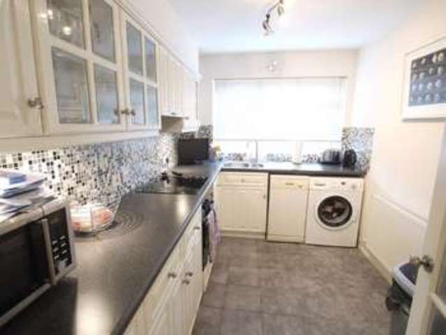  Image of 1 bedroom Flat for sale in Windsor Court London N14 at Windsor Court  Southgate, N14 5HT