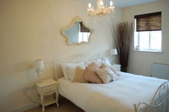  Image of 4 bedroom Terraced house for sale in Wingfield Drive Orsett Grays RM16 at Wingfield Drive  Orsett, RM16 3HE