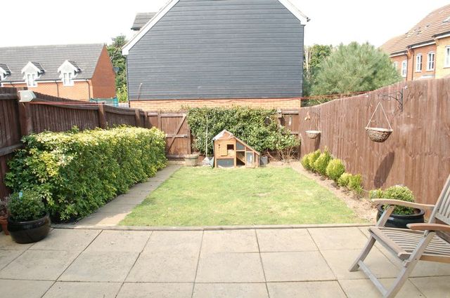  Image of 4 bedroom Terraced house for sale in Wingfield Drive Orsett Grays RM16 at Wingfield Drive  Orsett, RM16 3HE