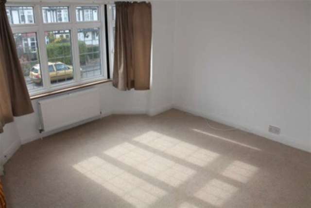  Image of 3 bedroom Terraced house to rent in Wolsey Drive Kingston upon Thames KT2 at Kingston upon Thames, KT2 5DW