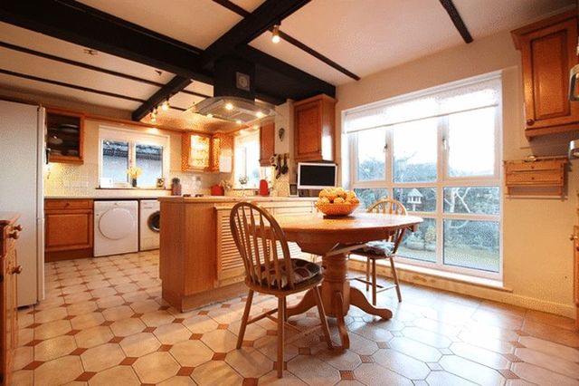  Image of 4 bedroom Detached house for sale in Neston Road Burton Neston CH64 at Neston Road Burton Neston, CH64 5TA