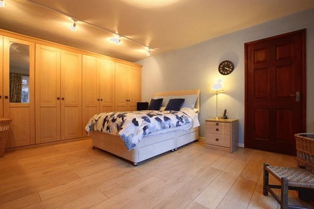  Image of 4 bedroom Detached house for sale in Neston Road Burton Neston CH64 at Neston Road Burton Neston, CH64 5TA