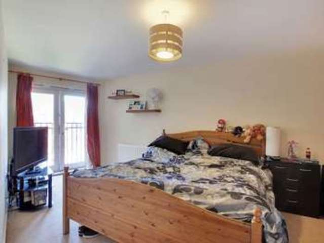  Image of 2 bedroom Flat for sale in Woodfield Road Crawley RH10 at Woodfield Road Northgate Crawley, RH10 8AH