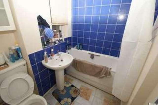  Image of 2 bedroom Flat to rent in Burns Drive Hemel Hempstead HP2 at Burns Drive Woodhall Farm Hemel Hempstead, HP2 7NP