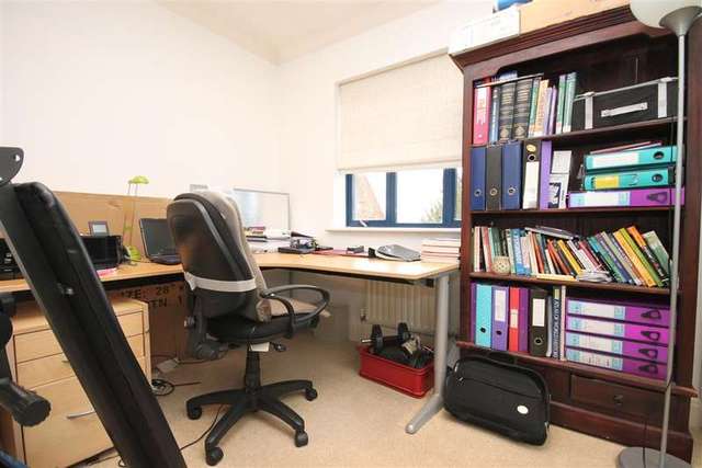  Image of 2 bedroom Flat for sale in Worcester Road Sutton SM2 at Sutton Surrey Sutton, SM2 6PB