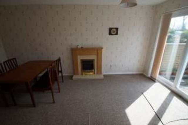  Image of 2 bedroom Detached house to rent in Yeo Close Weston-super-Mare BS23 at Yeo Close  Weston-Super-Mare, BS23 3XZ