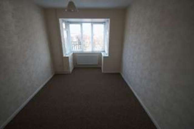  Image of 2 bedroom Detached house to rent in Yeo Close Weston-super-Mare BS23 at Yeo Close  Weston-Super-Mare, BS23 3XZ