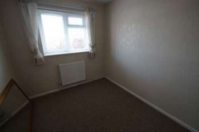  Image of 2 bedroom Detached house to rent in Yeo Close Weston-super-Mare BS23 at Yeo Close  Weston-Super-Mare, BS23 3XZ