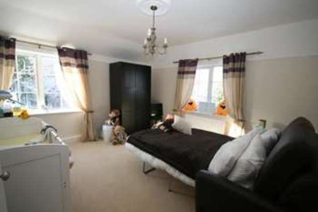  Image of 5 bedroom Semi-Detached house for sale in York Road Woking GU22 at Woking  Woking, GU22 7XR