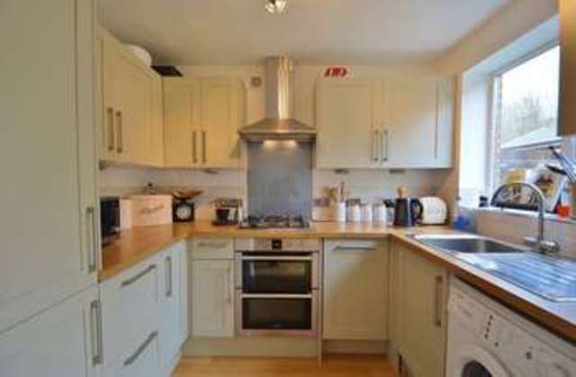  Image of 3 bedroom Terraced house for sale in Youens Drive Thame OX9 at Youens Drive  Thame, OX9 3ZQ