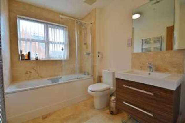  Image of 3 bedroom Terraced house for sale in Youens Drive Thame OX9 at Youens Drive  Thame, OX9 3ZQ