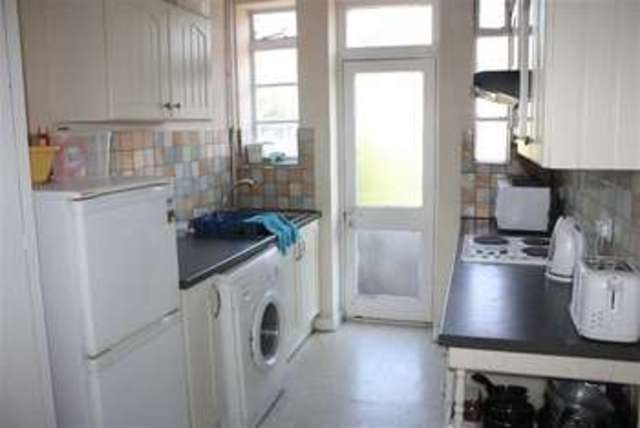 Image of 1 bedroom Property to rent in Mottingham Road London SE9 at Mottingham Road Mottingham Mottingham, SE9 4QZ