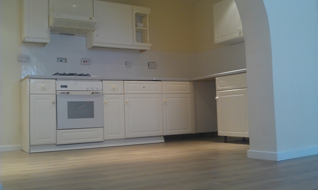  Image of 1 bedroom Ground Flat to rent in Kings Barton Street Gloucester GL1 at Barton Street  Gloucester, GL1 4HE