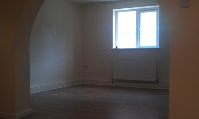  Image of 1 bedroom Ground Flat to rent in Kings Barton Street Gloucester GL1 at Barton Street  Gloucester, GL1 4HE