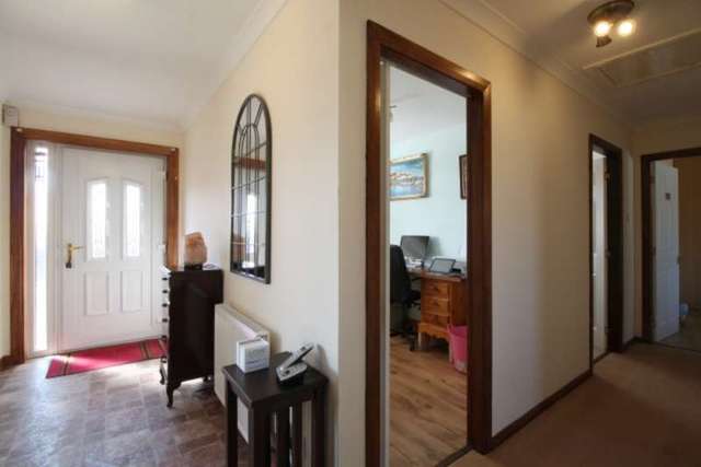  Image of 3 bedroom Bungalow for sale in Cairngorm Drive Glenrothes KY6 at Cairngorm Drive  Glenrothes, KY6 3NT