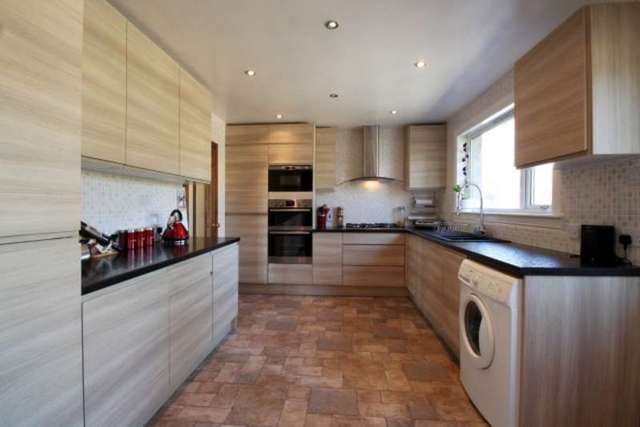  Image of 3 bedroom Bungalow for sale in Cairngorm Drive Glenrothes KY6 at Cairngorm Drive  Glenrothes, KY6 3NT