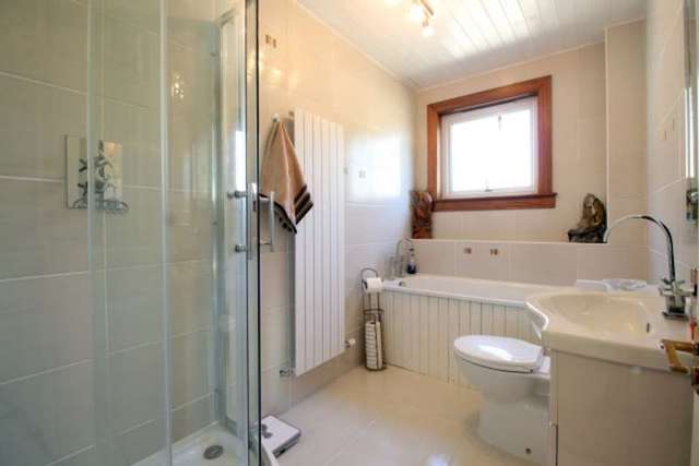  Image of 3 bedroom Bungalow for sale in Cairngorm Drive Glenrothes KY6 at Cairngorm Drive  Glenrothes, KY6 3NT