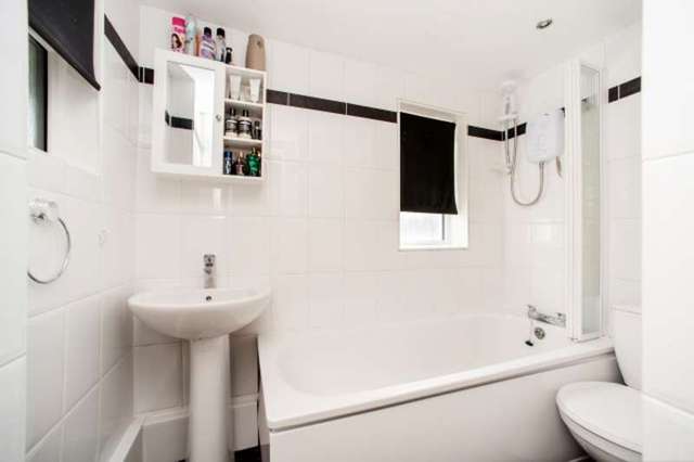  Image of 2 bedroom Flat for sale in Harland Cottages Glasgow G14 at Harland Cottages  Glasgow, G14 0AS
