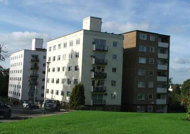  Image of 1 bedroom Flat to rent in Ferndale Close Tunbridge Wells TN2 at Ferndale Close Tunbridge Wells Pembury, TN2 3RP