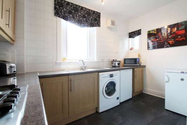  Image of 2 bedroom Ground Flat for sale in Randolph Crescent Boreland Dysart Kirkcaldy KY1 at Randolph Crescent  Dysart, KY1 2YN