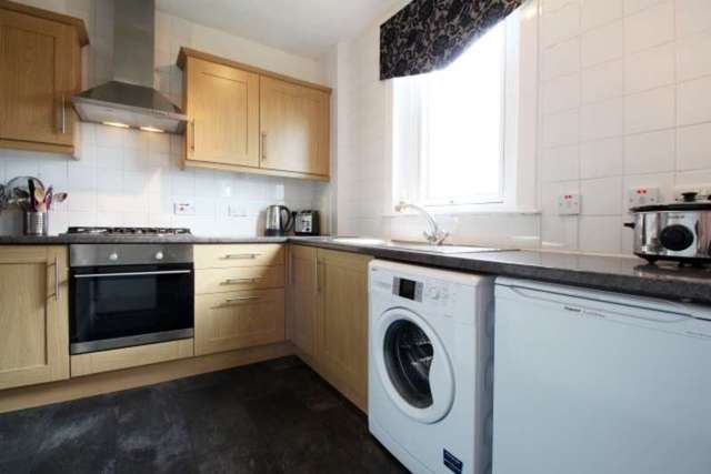  Image of 2 bedroom Ground Flat for sale in Randolph Crescent Boreland Dysart Kirkcaldy KY1 at Randolph Crescent  Dysart, KY1 2YN