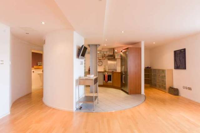  Image of 3 bedroom Flat for sale in Breadalbane Street Edinburgh EH6 at Breadalbane Street  Edinburgh, EH6 5JJ