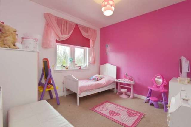  Image of 3 bedroom Semi-Detached house for sale in Roanshead Crescent Easthouses Dalkeith EH22 at Roanshead Crescent  Midlothian, EH22 4NZ