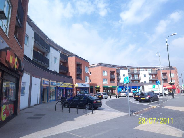  Image of 2 bedroom Flat to rent in Stockport Road Longsight Manchester M13 at Grove Village Ardwick Rusholm, M13 9AB