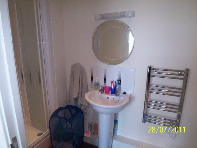  Image of 2 bedroom Flat to rent in Stockport Road Longsight Manchester M13 at Grove Village Ardwick Rusholm, M13 9AB
