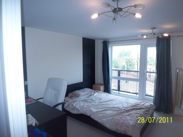  Image of 2 bedroom Flat to rent in Stockport Road Longsight Manchester M13 at Grove Village Ardwick Rusholm, M13 9AB