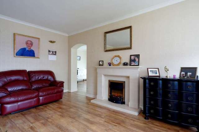  Image of 3 bedroom Bungalow for sale in Poets View Kirkintilloch Glasgow G66 at Poets View  Glasgow, G66 3HT