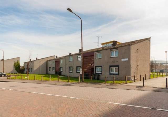  Image of 1 bedroom Ground Flat for sale in Calder Gardens Edinburgh EH11 at Calder Gardens  Edinburgh, EH11 4JR