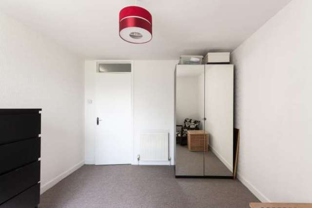  Image of 1 bedroom Ground Flat for sale in Calder Gardens Edinburgh EH11 at Calder Gardens  Edinburgh, EH11 4JR