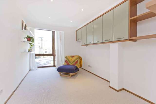  Image of 5 bedroom End of Terrace for sale in Oswald Court Edinburgh EH9 at Oswald Court  Edinburgh, EH9 2HY