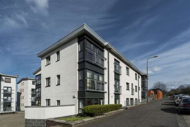  Image of 2 bedroom Ground Flat for sale in Granton Road Trinity Edinburgh EH5 at Granton Road  Edinburgh, EH5 1HD