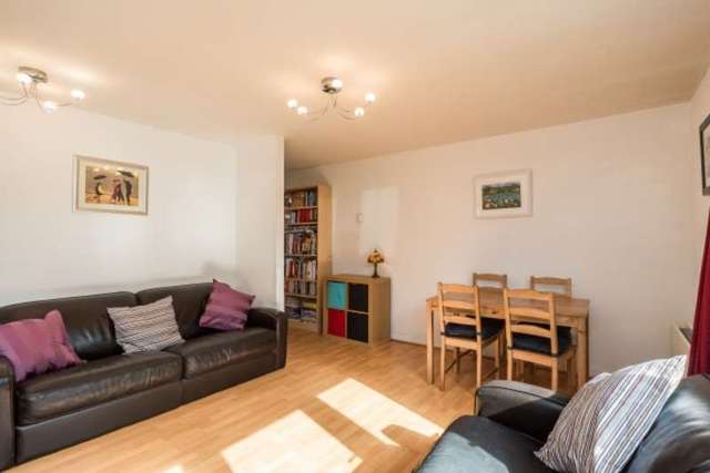  Image of 2 bedroom Ground Flat for sale in Granton Road Trinity Edinburgh EH5 at Granton Road  Edinburgh, EH5 1HD