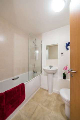  Image of 2 bedroom Ground Flat for sale in Granton Road Trinity Edinburgh EH5 at Granton Road  Edinburgh, EH5 1HD