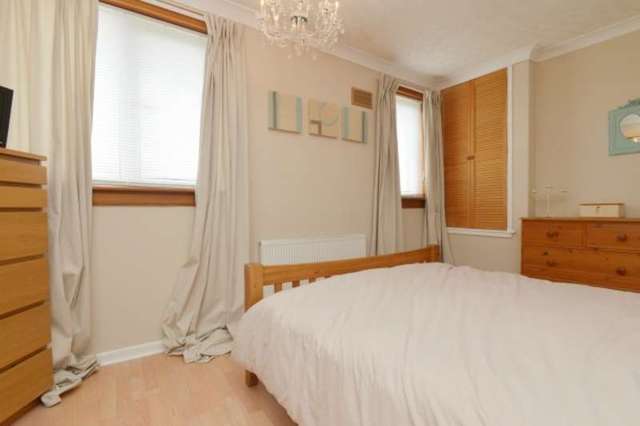  Image of 2 bedroom Terraced house for sale in Stewart Avenue Currie EH14 at Stewart Avenue  Edinburgh, EH14 5SD