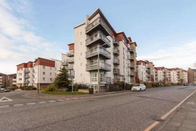  Image of 2 bedroom Flat for sale in Brunswick Road Edinburgh EH7 at Brunswick Road  Edinburgh, EH7 5GY