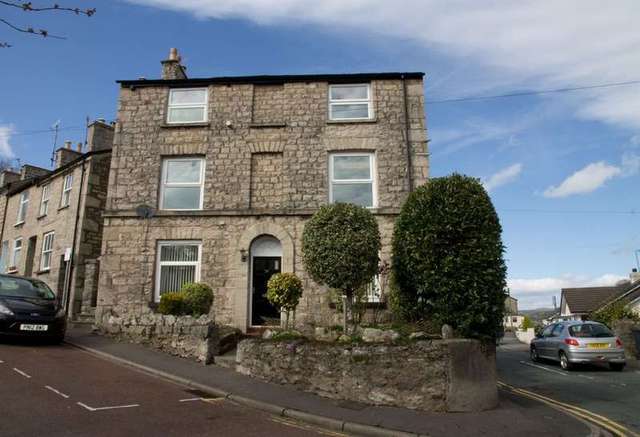  Image of 1 bedroom Flat for sale in Caroline Street Kendal LA9 at Kendal  Cumbria, LA9 4SH