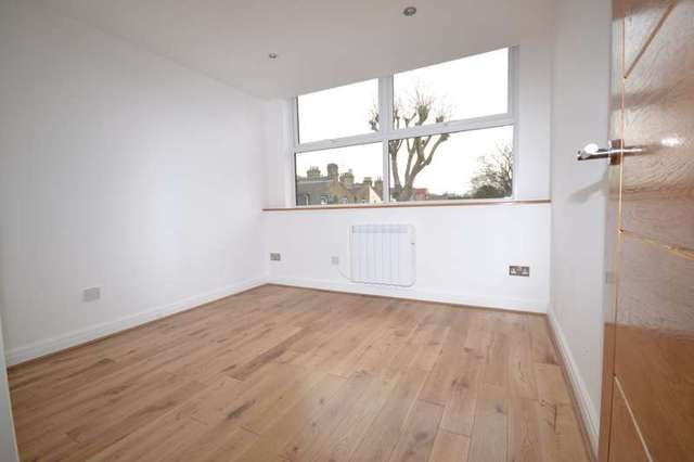  Image of 3 bedroom Apartment to rent in Cann Hall Road London E11 at 287 Cann Hall Road  Leytonstone, E11 3NL
