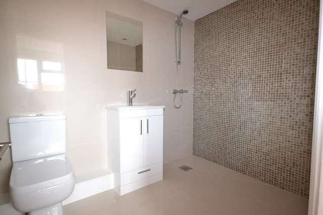  Image of 3 bedroom Apartment to rent in Cann Hall Road London E11 at 287 Cann Hall Road  Leytonstone, E11 3NL