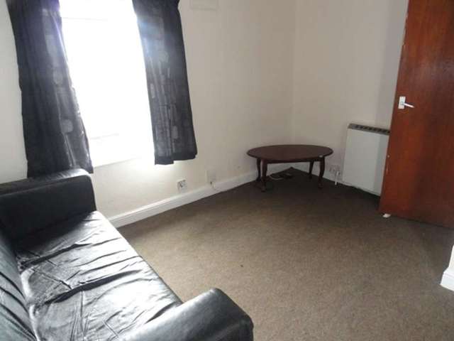  Image of 1 bedroom Flat to rent in Alexandra Street Nottingham NG5 at Alexandra Street  Sherwood, NG5 1AY