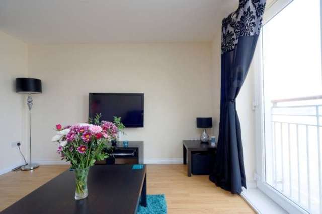  Image of 2 bedroom Flat for sale in Whimbrel Wynd Renfrew PA4 at 20 Whimbrel Wynd  Renfrew, PA4 8TL