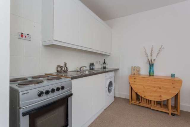  Image of 1 bedroom Flat for sale in Kelly Street Greenock PA16 at Kelly Street  Greenock, PA16 8LA